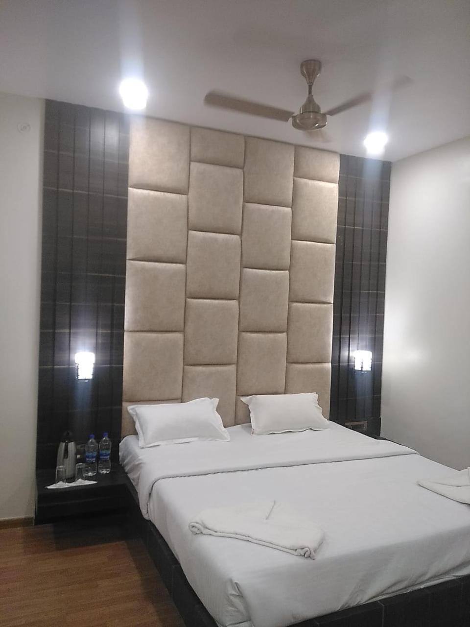 Hotel New Grand دوغار المظهر الخارجي الصورة