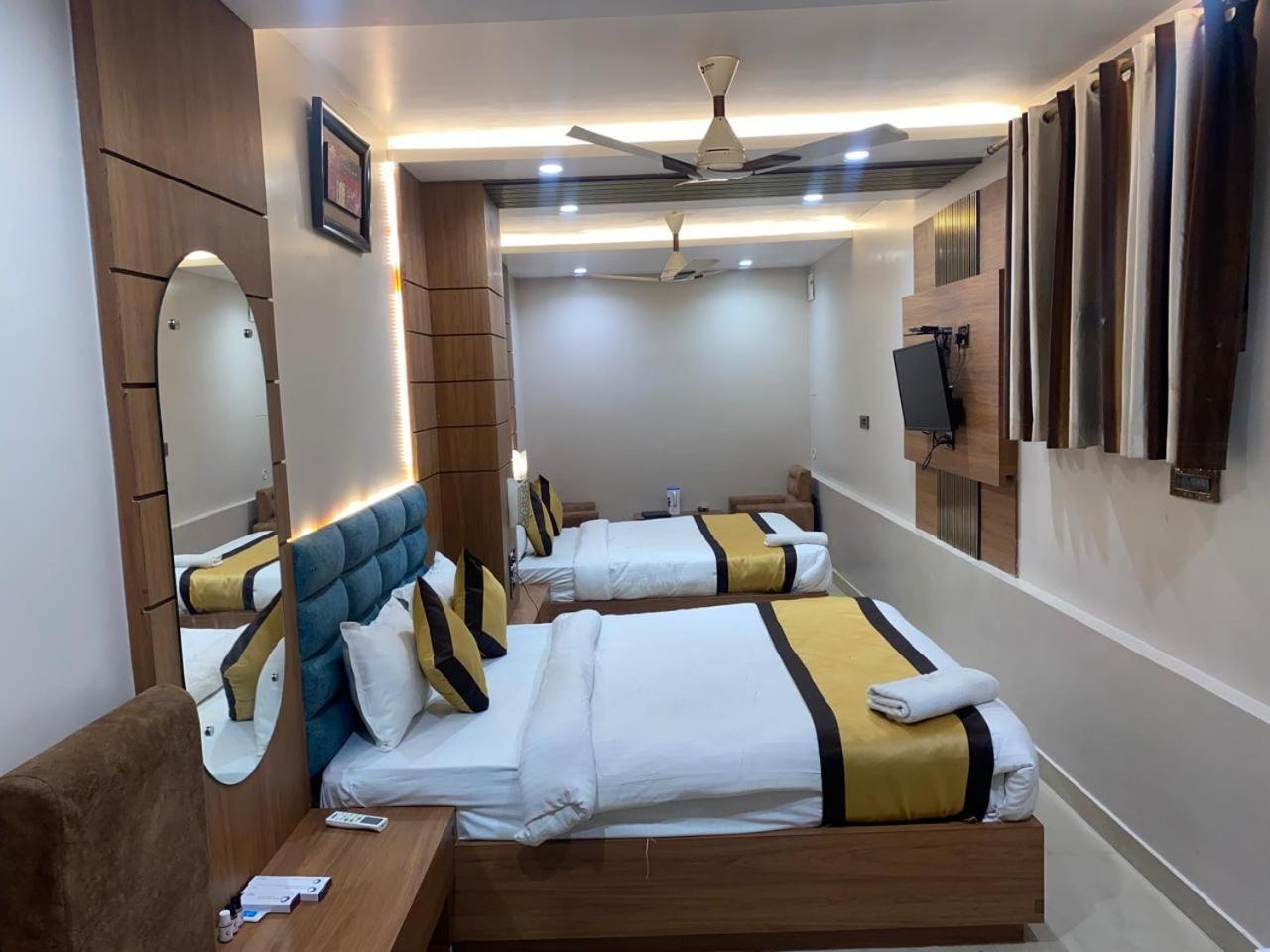 Hotel New Grand دوغار المظهر الخارجي الصورة