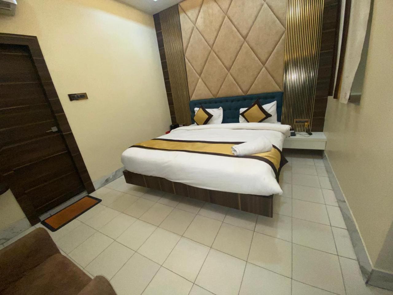 Hotel New Grand دوغار المظهر الخارجي الصورة