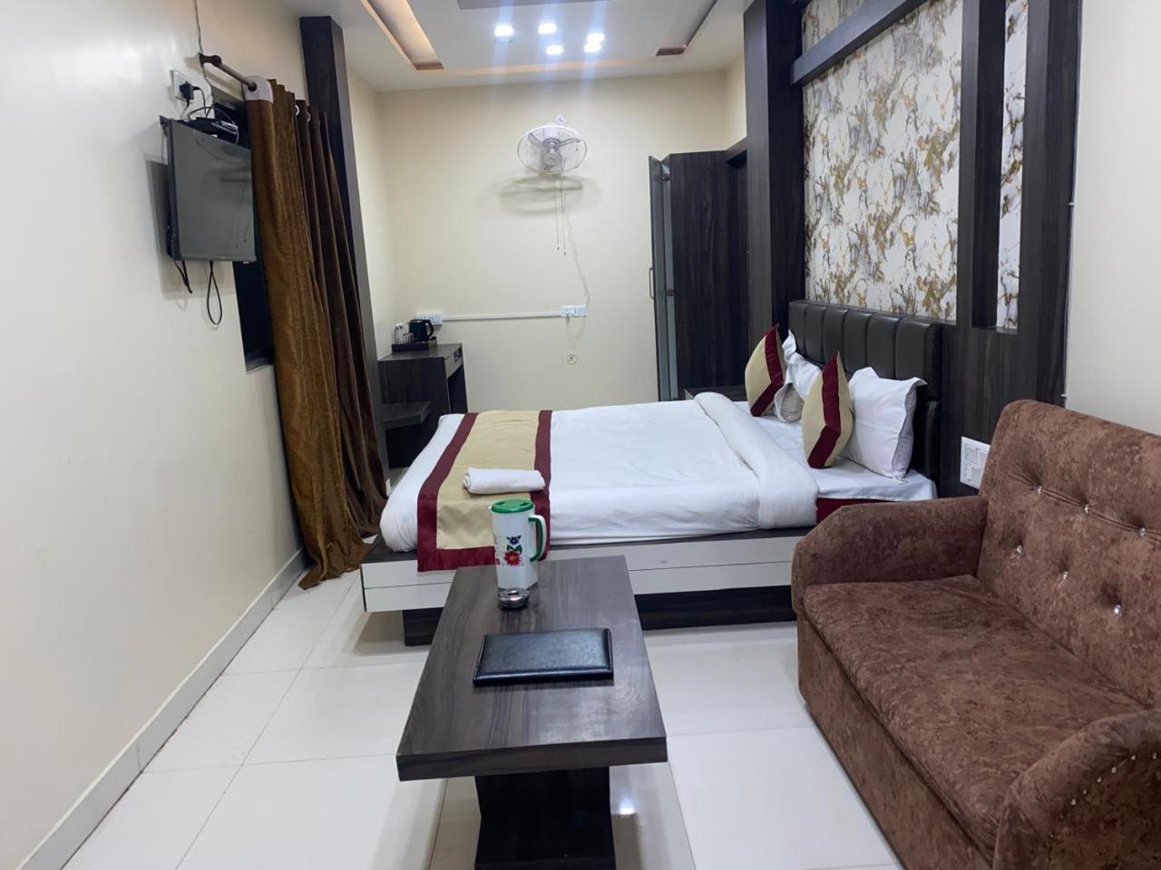Hotel New Grand دوغار المظهر الخارجي الصورة