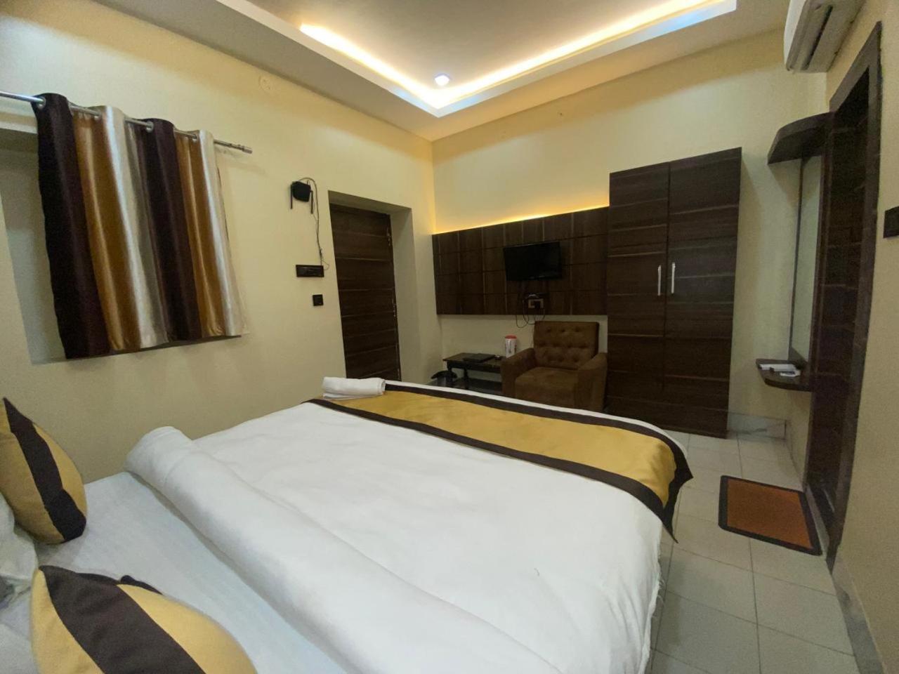 Hotel New Grand دوغار المظهر الخارجي الصورة