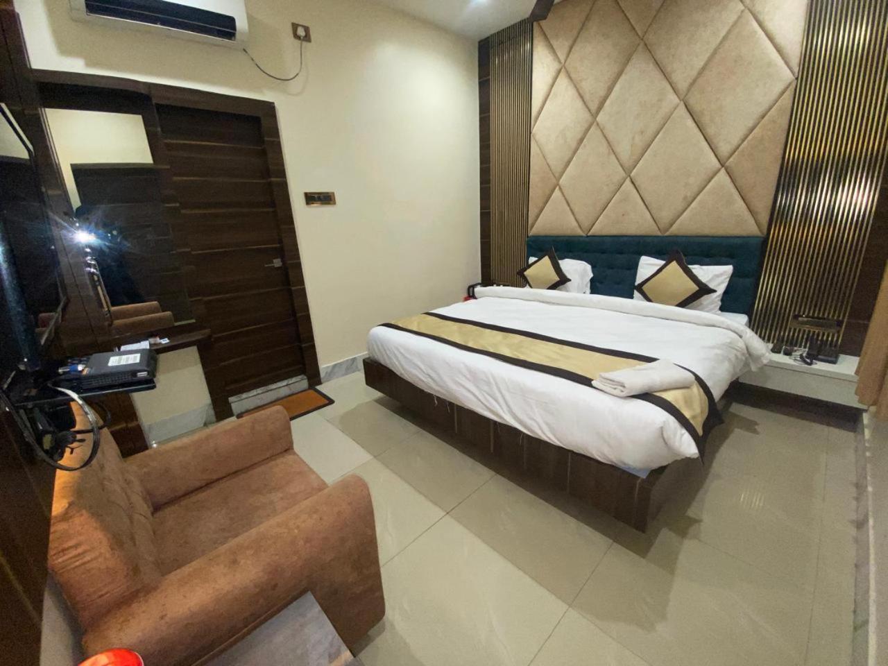 Hotel New Grand دوغار المظهر الخارجي الصورة