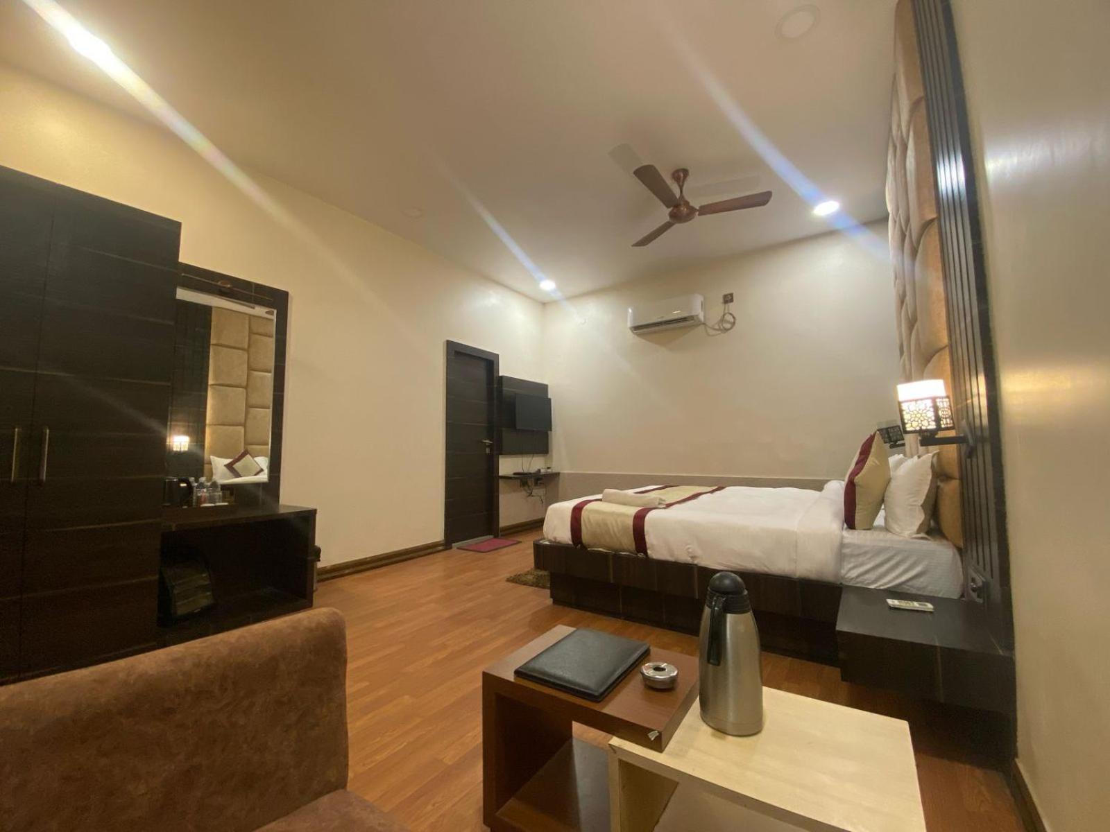 Hotel New Grand دوغار المظهر الخارجي الصورة