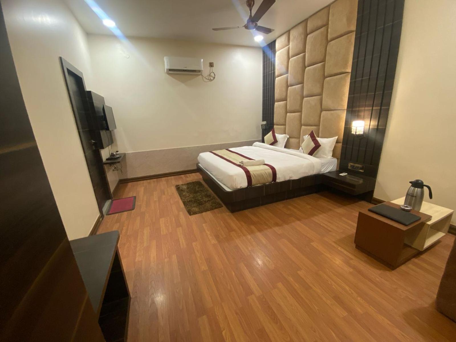 Hotel New Grand دوغار المظهر الخارجي الصورة
