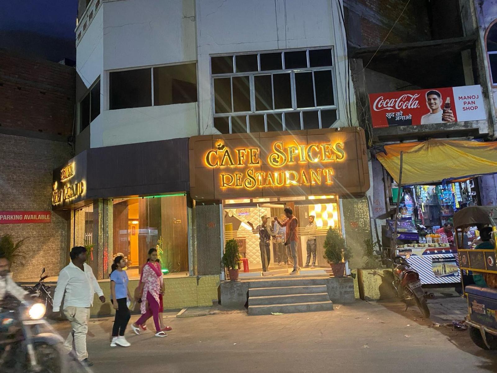 Hotel New Grand دوغار المظهر الخارجي الصورة