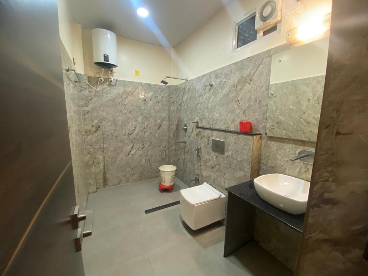 Hotel New Grand دوغار المظهر الخارجي الصورة