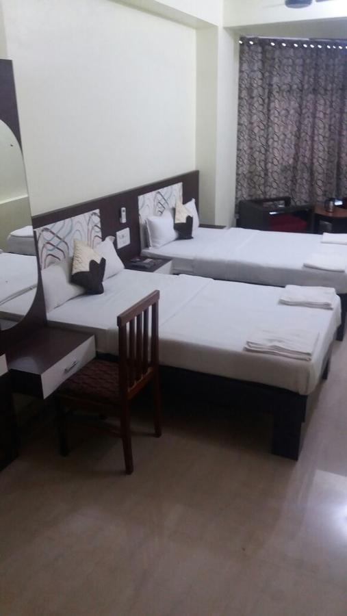 Hotel New Grand دوغار المظهر الخارجي الصورة